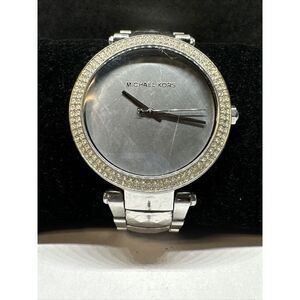 Michael Kors Parker MK6424 Women Silver Stainless Steel Analog Dial Watch JNA225